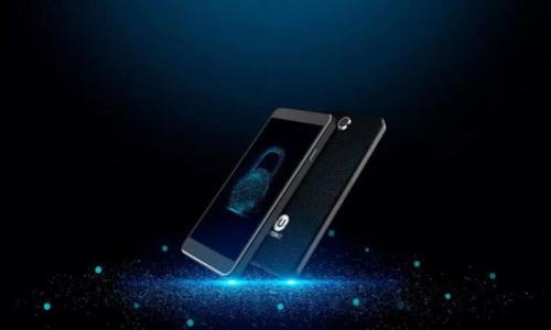 区块链神话是一个相对宽泛的概念，通常指的是围绕区块链技术及其应用所产生的一些理想化、夸大或误导性的论述。这些论述可能涉及区块链的去中心化特性、安全性、透明性、不可篡改性等方面的优势，但在某些情况下，这些特性被过于乐观地解读或应用，导致了一些不切实际的期望。

以下是关于“区块链神话”的详细介绍：

### 区块链的基本概念

区块链是一种分布式数据库技术，它以加密形式将数据块按照时间顺序串联起来，从而形成一个不可篡改的历史记录。其核心特性包括去中心化、透明性、数据不可篡改性和智能合约等。

### 关于区块链的常见神话

1. **绝对安全性**  
   许多人认为使用区块链技术可以实现绝对的安全性。然而，尽管区块链系统的设计上是安全的，但这并不意味着它完全安全。例如，加密货币交易所的黑客攻击就是一个经典案例。

2. **去中心化的完美解决方案**  
   虽然区块链的设计初衷是去中心化的，但在实际应用中，许多项目仍然依赖于某些中心化的服务和节点，导致其好处受到限制。

3. **高效率**  
   由于其共识机制，许多人认为区块链交易的速度会很快。然而，现实情况下，一些公链的处理速度相对较慢，尤其是在网络拥堵时，交易确认的时间可能大幅延迟。

4. **无需信任**  
   区块链被视作消除了对中介的信任需求，但实际上，用户还是需要信任技术的实现者、节点和系统本身。

### 区块链应用的挑战

尽管区块链有许多潜在优势，但在实际应用中面临着一些挑战：

- **技术复杂性**  
  尽管区块链技术被认为是革命性的，但其实现和维护相对复杂，对于许多企业来说可能需要较高的学习成本。

- **法律和合规性问题**  
  许多国家和地区对区块链及加密货币的法律地位尚未明确，导致企业在实施时可能面临法律风险。

- **能源消耗**  
  尤其是一些采用工作量证明机制的区块链，能源消耗巨大，因此在环保和可持续性方面也受到批评。

### 对区块链的未来展望

尽管存在不少神话和挑战，但区块链技术依然在不断发展，许多行业已经开始探索其应用潜力。因此，理性的认识区块链的优势与不足，将有助于推动其更加合规和可持续的发展。

### 可能相关问题

1. 区块链技术的实际应用场景是什么？
2. 为什么区块链被认为是安全的技术？
3. 区块链在金融领域的未来是什么？
4. 如何评估区块链项目的可行性？

接下来，我将详细解答这些相关问题。